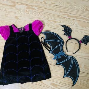 Disney Vampirina costume, size 3T.